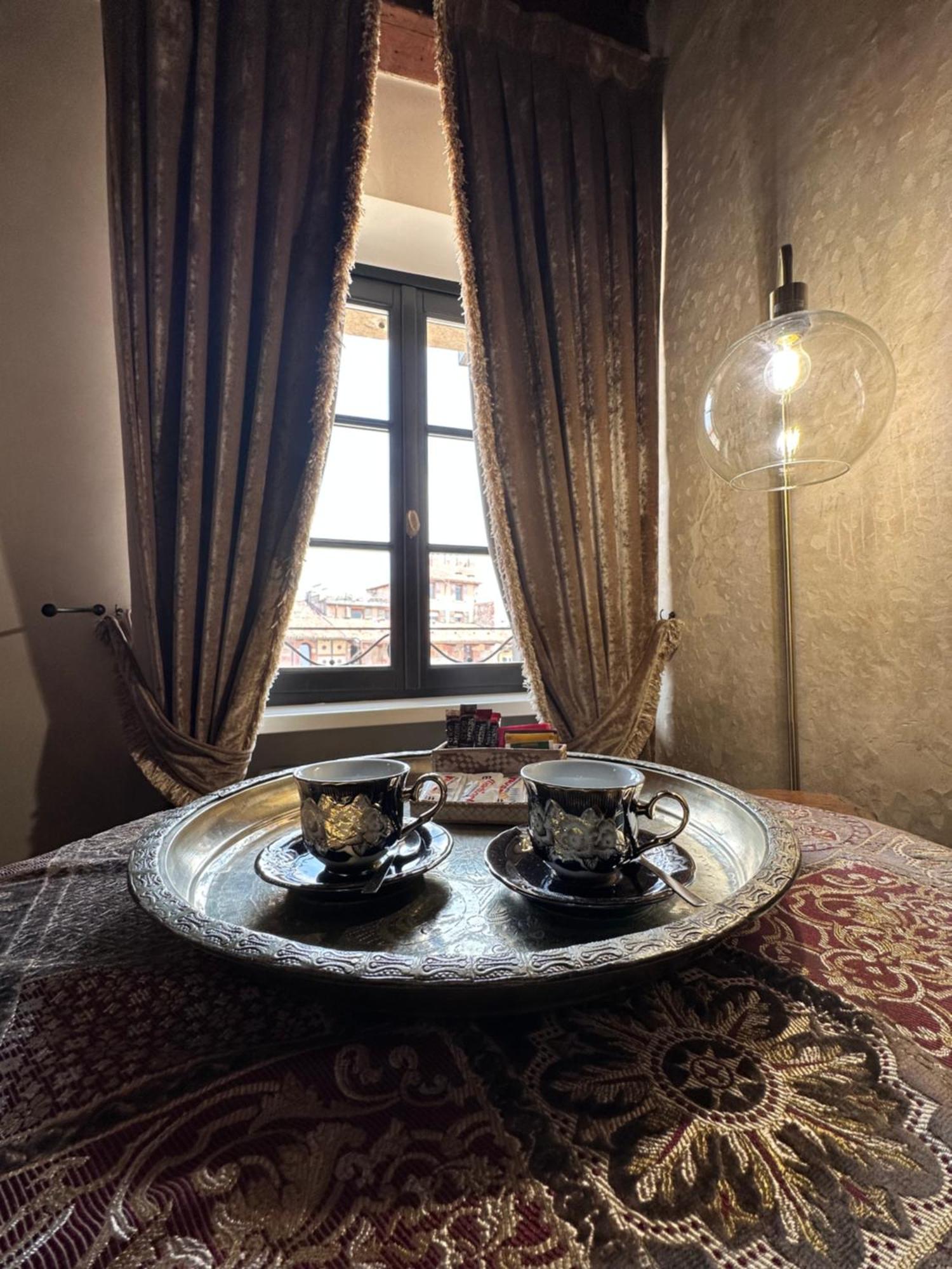 Truly Verona - Delle Erbe Suites Dış mekan fotoğraf